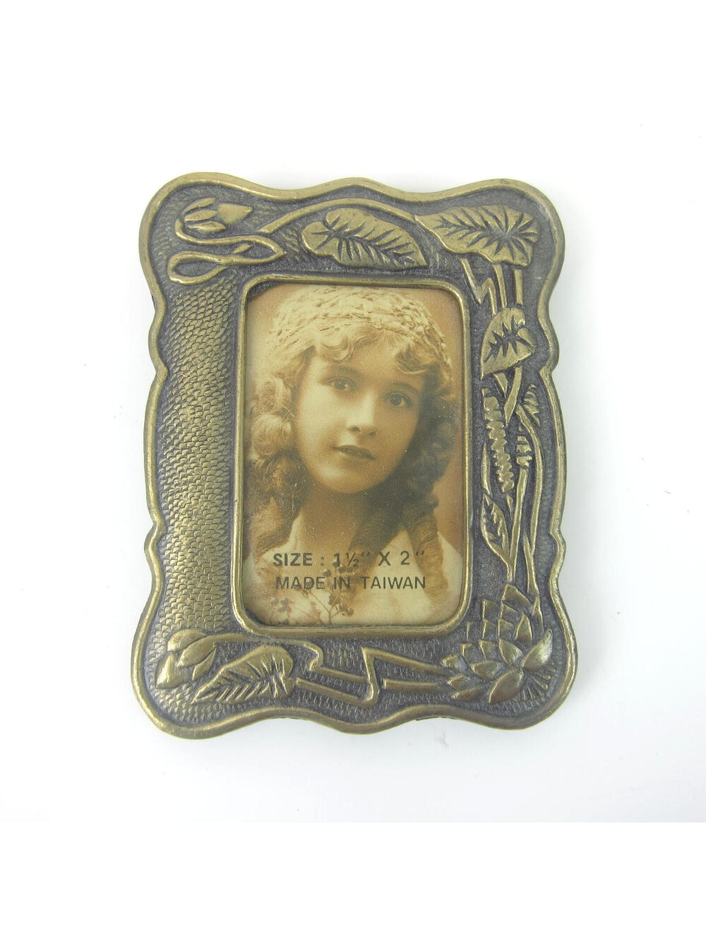 Vintage Metal Miniature Picture Frame Victorian Art Nouveau Leaves Easel Back